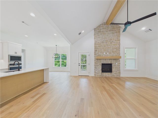 20 Singleton Drive, Bella Vista, AR 72715