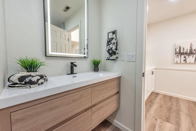 3810 Burton Cmn, Fremont, CA 94536