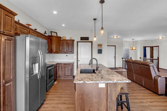 6220 N Edwards St, Wichita, KS 67204