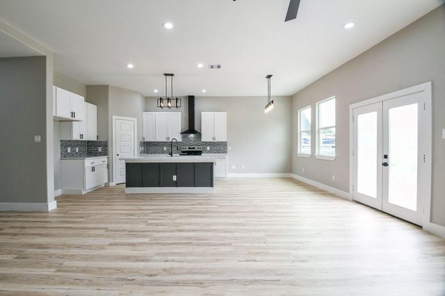 714 Autumn Lane, Livingston, TX 77351