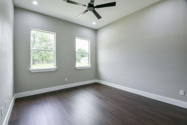 714 Autumn Lane, Livingston, TX 77351