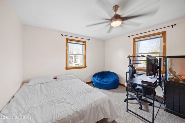 2403 Omaha Ln, Louisville, KY 40216