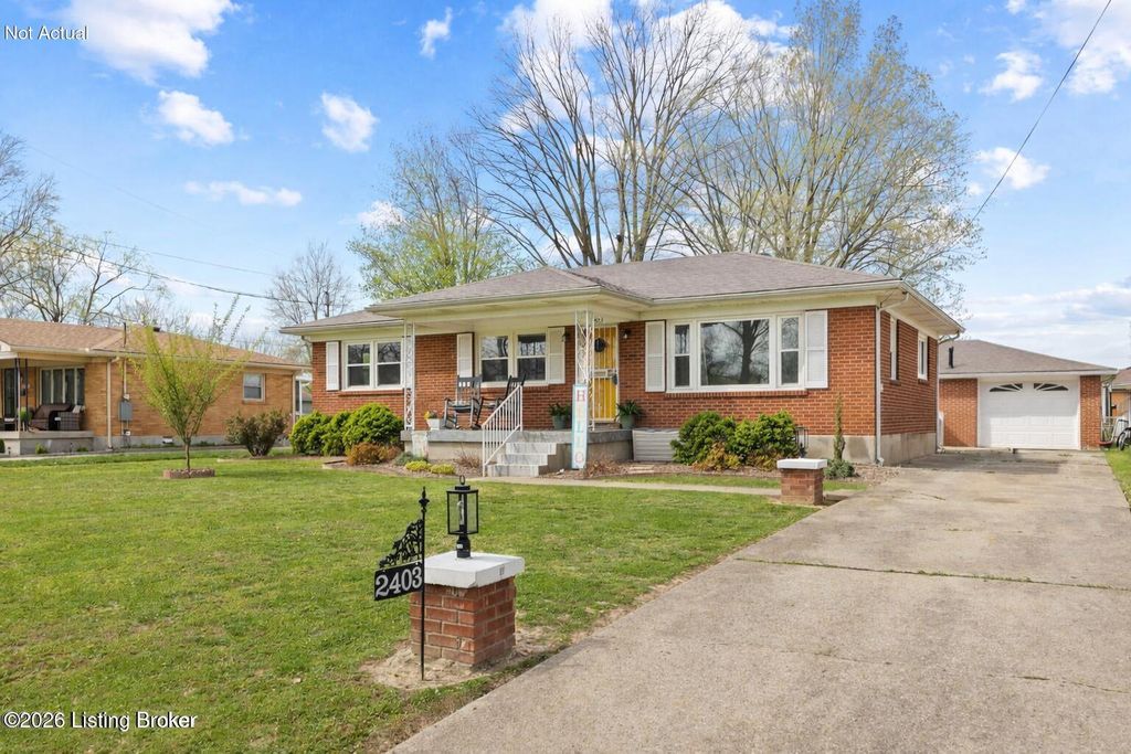 2403 Omaha Ln, Louisville, KY 40216
