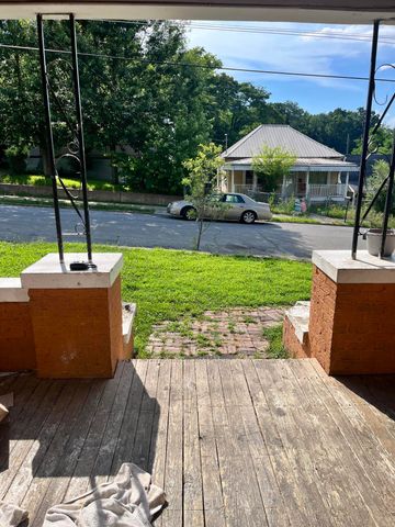 4512 Highland Avenue, Chattanooga, TN 37410