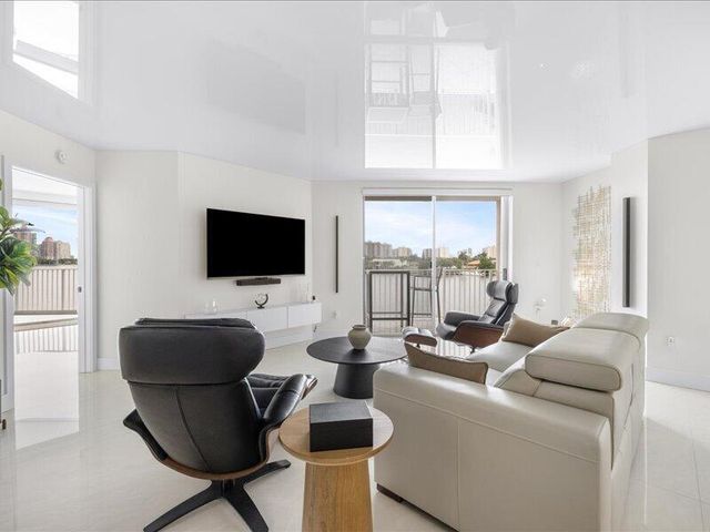 18260 N Bay Road 418, Sunny Isles Beach, FL 33160