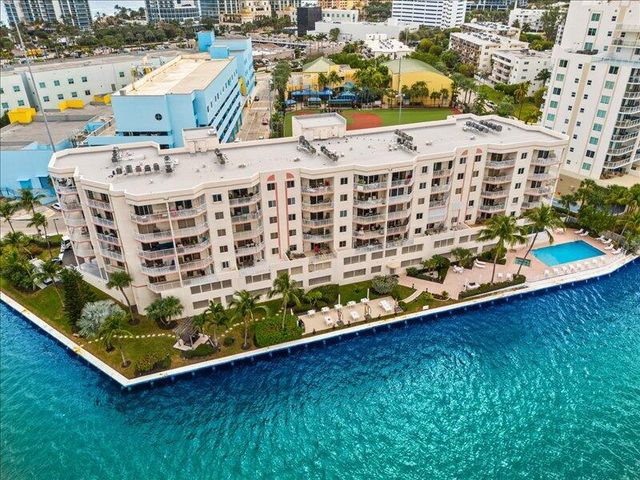 18260 N Bay Road 418, Sunny Isles Beach, FL 33160