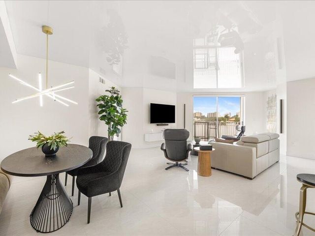 18260 N Bay Road 418, Sunny Isles Beach, FL 33160
