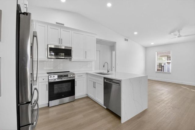 5047 Brian Boulevard, Boynton Beach, FL 33472