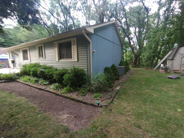 3847 Ponchartrain, Pinckney, MI 48169