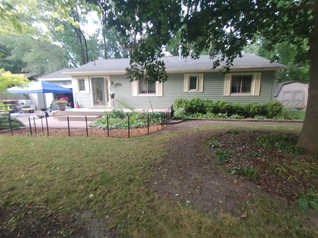 3847 Ponchartrain, Pinckney, MI 48169