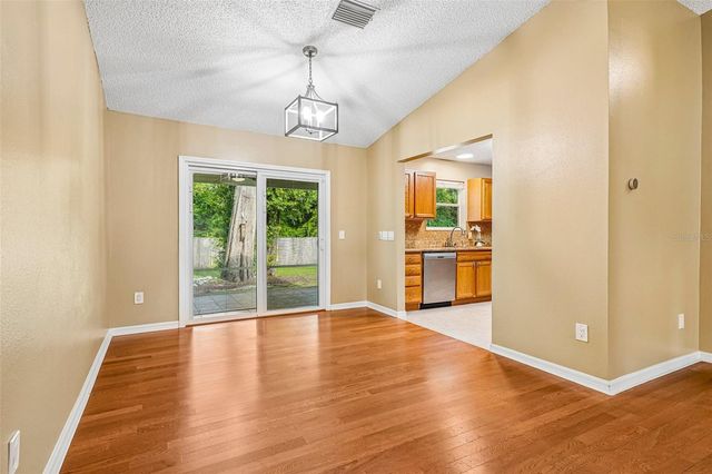 108 CHERRY BLOSSOM LANE, Lady Lake, FL 32159