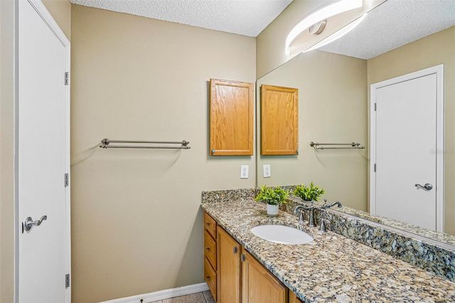 108 CHERRY BLOSSOM LANE, Lady Lake, FL 32159