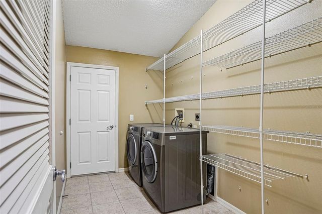 108 CHERRY BLOSSOM LANE, Lady Lake, FL 32159