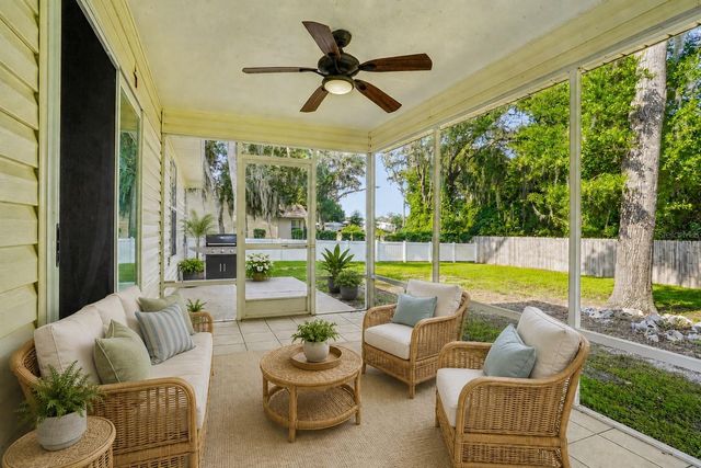108 CHERRY BLOSSOM LANE, Lady Lake, FL 32159