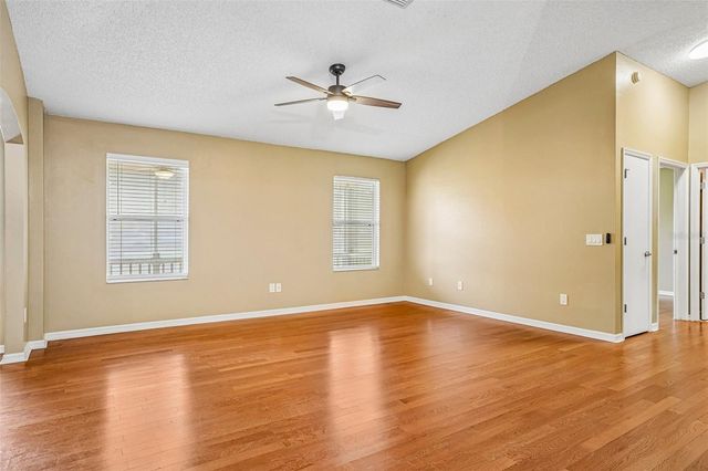 108 CHERRY BLOSSOM LANE, Lady Lake, FL 32159