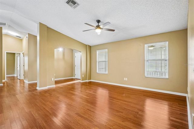 108 CHERRY BLOSSOM LANE, Lady Lake, FL 32159
