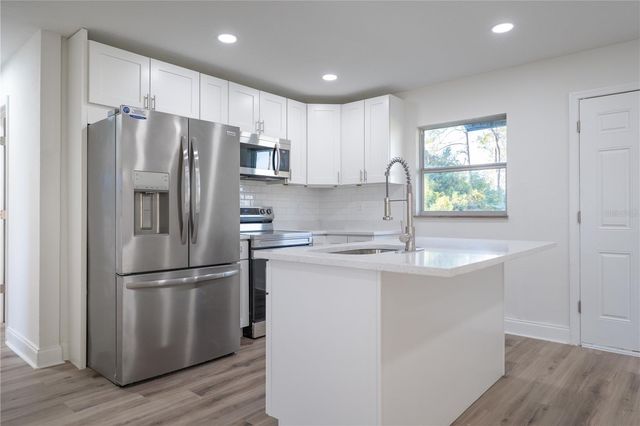 245 AMADOR CIRCLE, Orlando, FL 32810