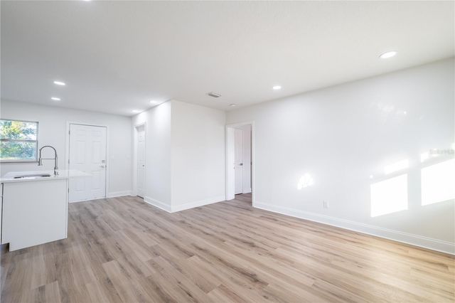 245 AMADOR CIRCLE, Orlando, FL 32810