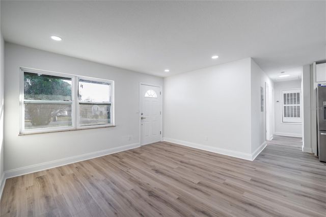 245 AMADOR CIRCLE, Orlando, FL 32810