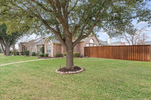 2105 Highwood Street, Mesquite, TX 75181