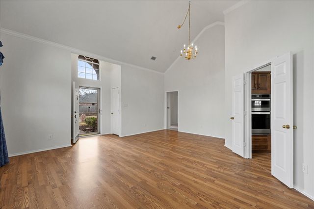 2105 Highwood Street, Mesquite, TX 75181