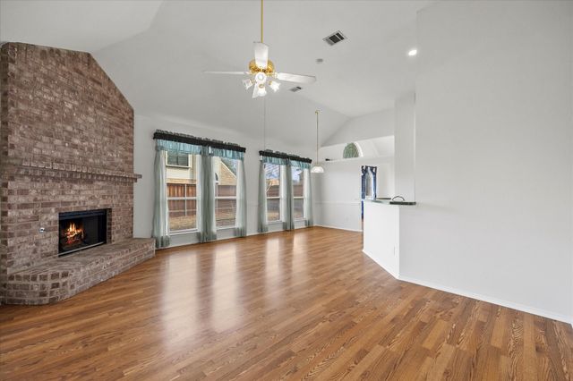 2105 Highwood Street, Mesquite, TX 75181