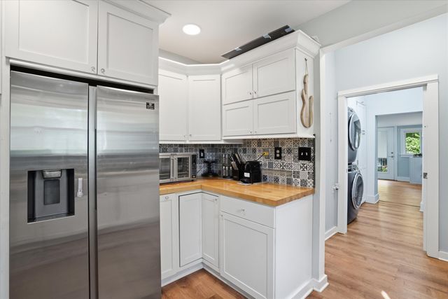 1550 Folly Road, Charleston, SC 29412