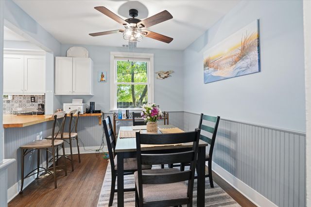 1550 Folly Road, Charleston, SC 29412