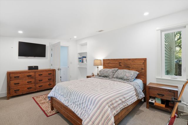 1550 Folly Road, Charleston, SC 29412