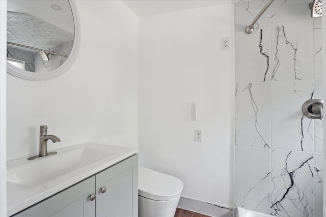 1550 Folly Road, Charleston, SC 29412