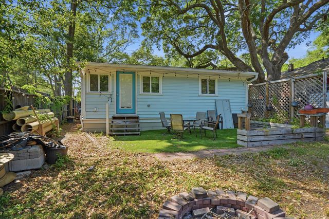 1550 Folly Road, Charleston, SC 29412