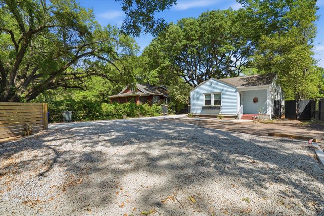 1550 Folly Road, Charleston, SC 29412