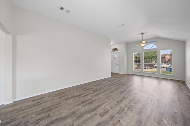 1216 Urban Drive, Desoto, TX 75115