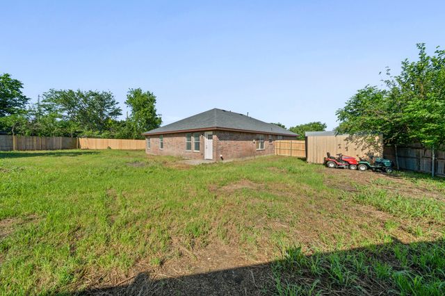 1216 Urban Drive, Desoto, TX 75115