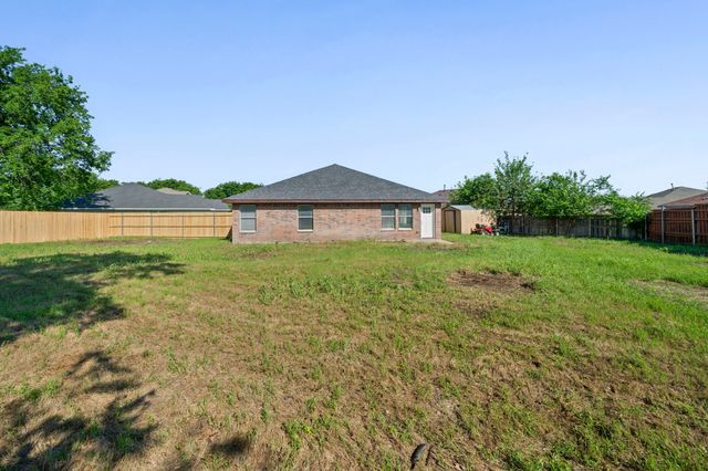 1216 Urban Drive, Desoto, TX 75115