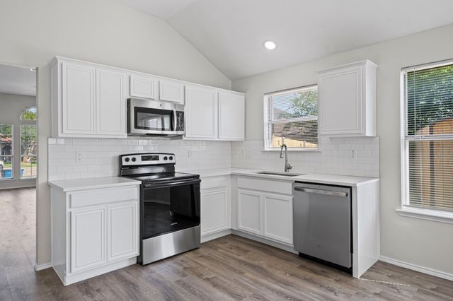 1216 Urban Drive, Desoto, TX 75115