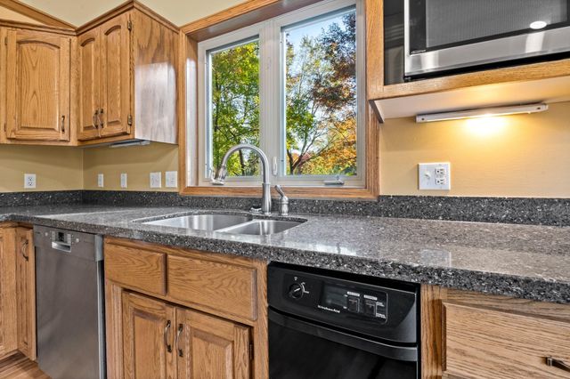 5325 Fernwood Trail, North Branch, MN 55056