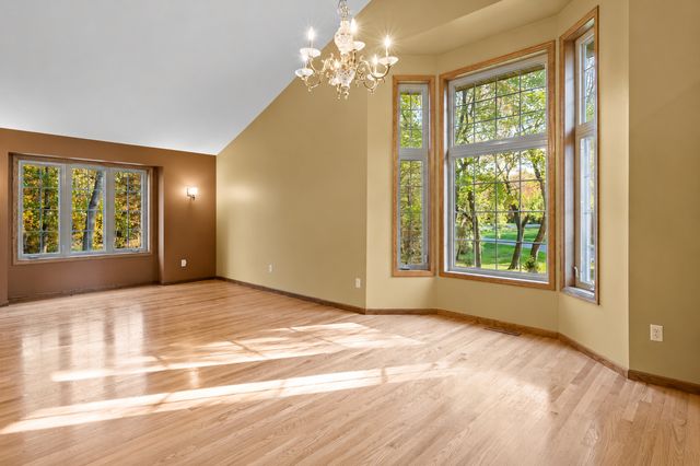 5325 Fernwood Trail, North Branch, MN 55056