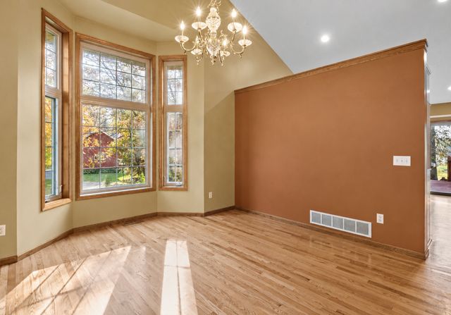 5325 Fernwood Trail, North Branch, MN 55056