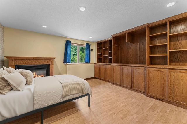 5325 Fernwood Trail, North Branch, MN 55056