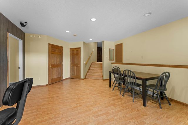 5325 Fernwood Trail, North Branch, MN 55056