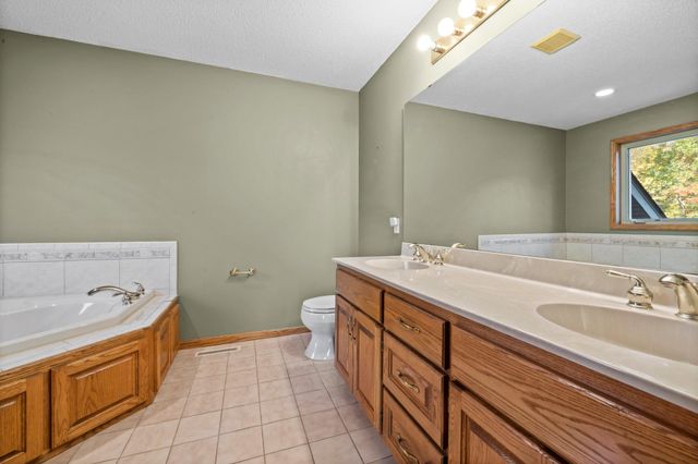 5325 Fernwood Trail, North Branch, MN 55056