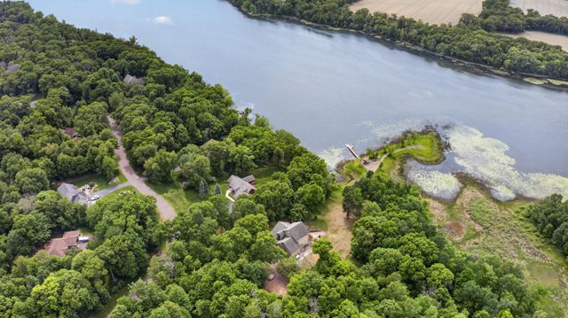 5325 Fernwood Trail, North Branch, MN 55056