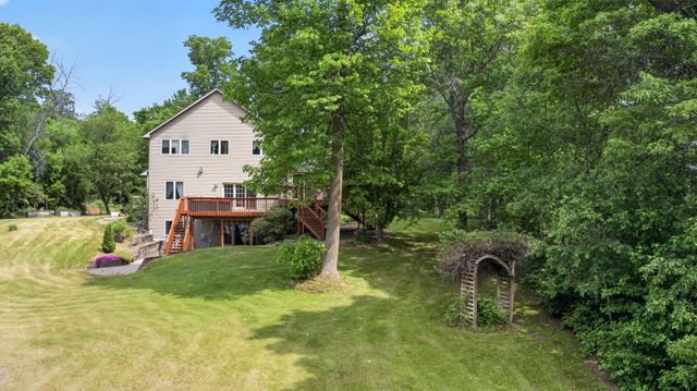 5325 Fernwood Trail, North Branch, MN 55056