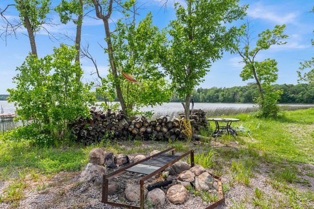 5325 Fernwood Trail, North Branch, MN 55056