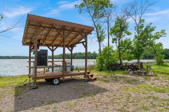 5325 Fernwood Trail, North Branch, MN 55056