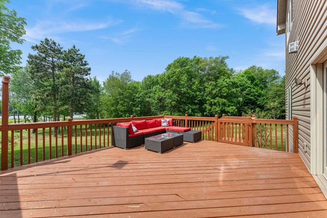 5325 Fernwood Trail, North Branch, MN 55056