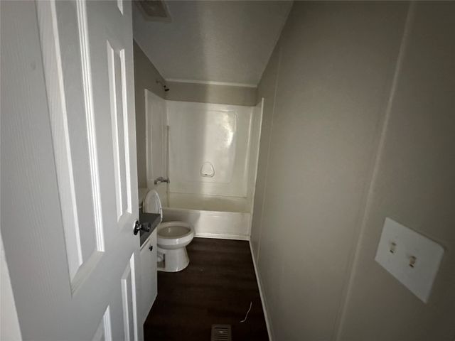 831 Holiday Drive, Ponder, TX 76259