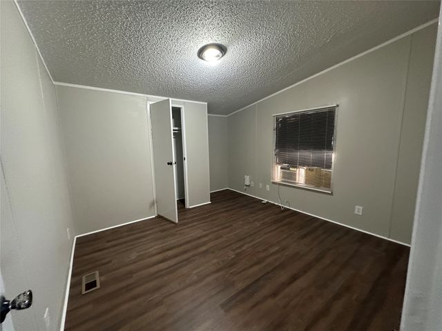 831 Holiday Drive, Ponder, TX 76259