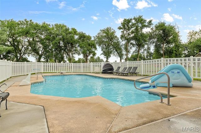 1411 Biscay, Edwardsville, IL 62025